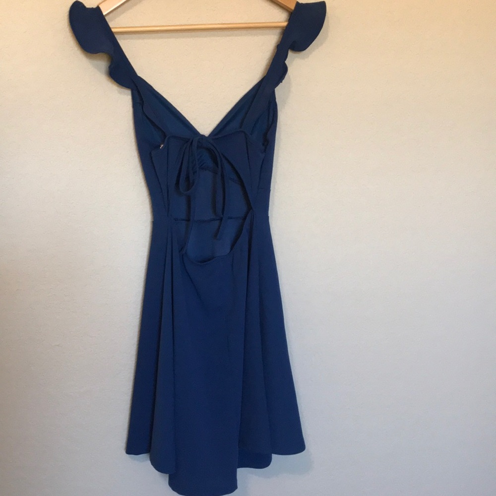 Dark blue short dress with open back - Picture 4 of 4